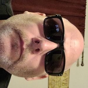 Black Oakley halbrook sunglasses